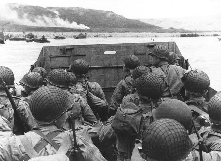 d-day-troop-about-to-land