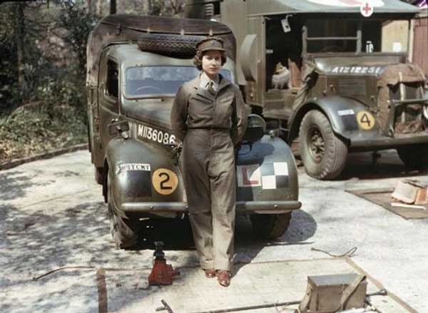 Queen Elizabeth WW II